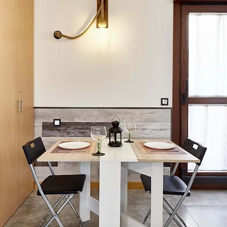 Апартаменты Plushomes | El Patio De La Catedral