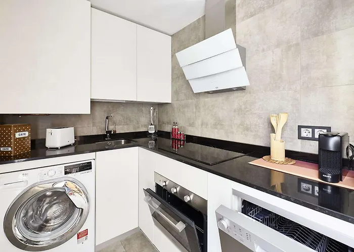 +homes | El Patio De La Catedral