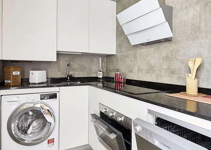 El Patio De La Catedral Salamanca